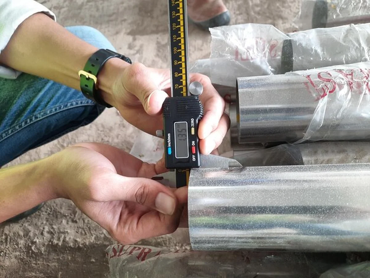 Pomiary średnicy rury ze stali nierdzewnej